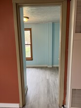 331 Maple Ave, Unit 331 in Morgantown, WV - Foto de edificio - Building Photo