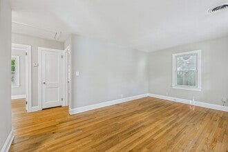 703 S Holden Rd in Greensboro, NC - Building Photo - Building Photo