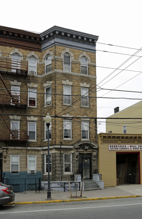 4506 Park Ave in Weehawken, NJ - Building Photo