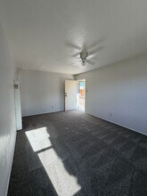 402 E 18th St in Farmington, NM - Building Photo - Building Photo