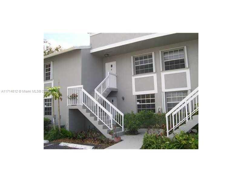 462 NE 210th Cir Terrace in Miami, FL - Building Photo