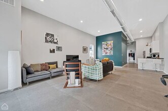 1921 S Jefferson St in Chicago, IL - Foto de edificio - Building Photo