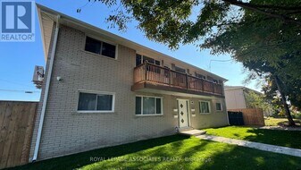 98 SIXTH AVENUE in Brantford, ON - Building Photo