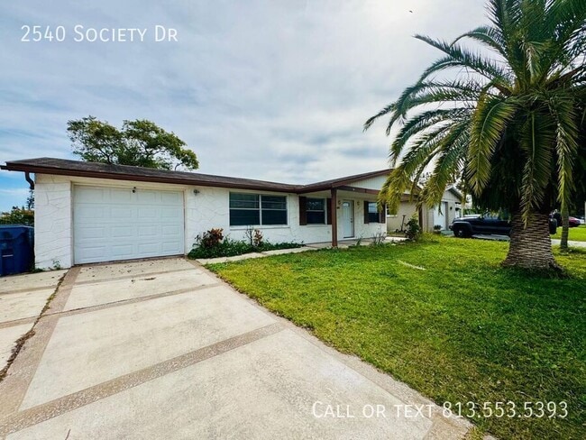 2540 Society Dr in Holiday, FL - Building Photo - Building Photo