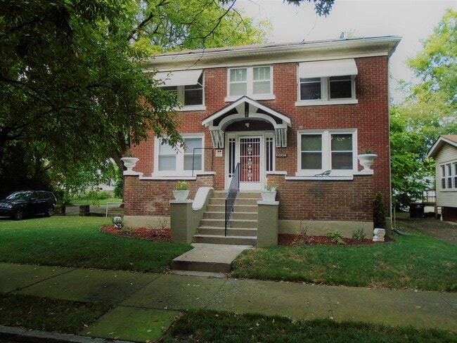 100 N 33rd St, Unit 3