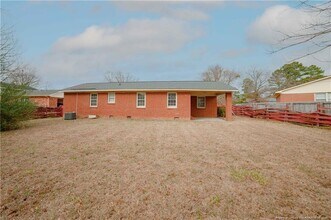 6615 Grist Mill Rd in Fayetteville, NC - Building Photo - Building Photo