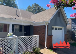 2249 Curbertson St in Memphis, TN - Building Photo - Building Photo