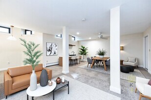 1100 Beacon St in Brookline, MA - Building Photo