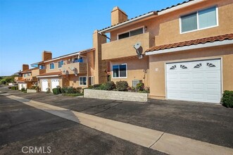 31909 Del Cielo Este-Unit -11 in Bonsall, CA - Building Photo - Building Photo