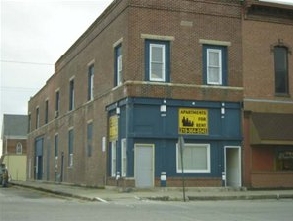 301 S Newton in Goodland, IN - Foto de edificio - Building Photo