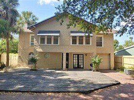 3460 Haines Rd N in St. Petersburg, FL - Building Photo