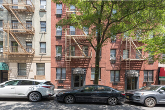 215 E 89th St in New York, NY - Building Photo - Building Photo