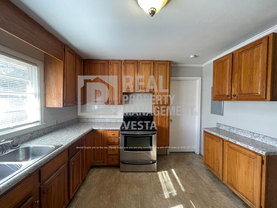 2910 Reynolds Dr in Macon, GA - Building Photo