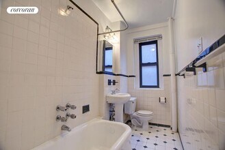 158 W 81st St in New York, NY - Foto de edificio - Building Photo