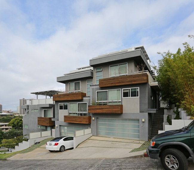 326-328 Magellan Ave in Honolulu, HI - Foto de edificio - Building Photo