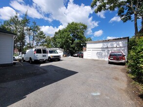 54 Davis Ave in White Plains, NY - Building Photo - Building Photo