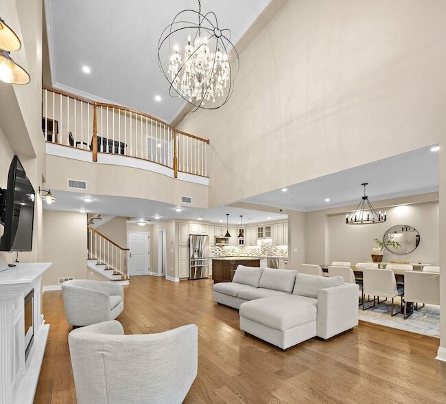 property at 208 Shearwater Ct W