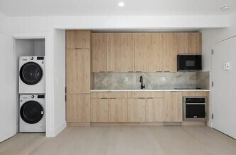 165 First Avenue in New York, NY - Building Photo - Building Photo