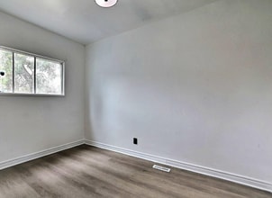 1535 Cameron St in Regina, SK - Building Photo - Building Photo