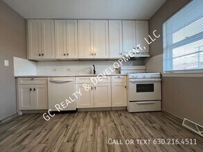 4323 Elm St in Downers Grove, IL - Building Photo - Building Photo