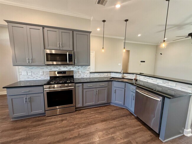 9206 Anna St in Needville, TX - Building Photo - Building Photo