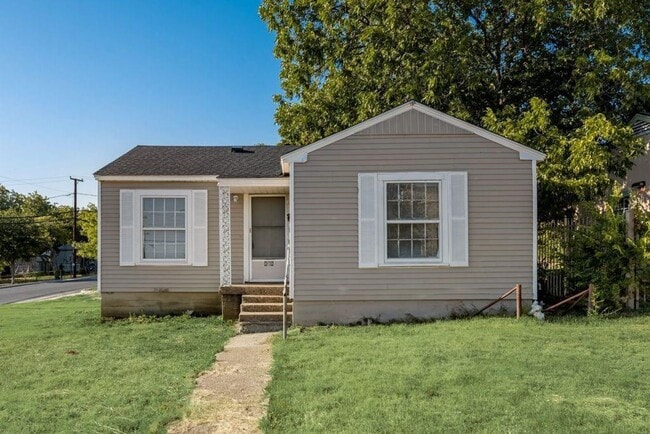838 Dalworth St in Grand Prairie, TX - Building Photo - Building Photo