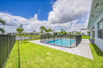 13072 Feathering Wy in Palm Beach Gardens, FL - Building Photo - Building Photo