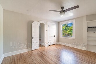 360 13th Ave NE in St. Petersburg, FL - Building Photo - Building Photo