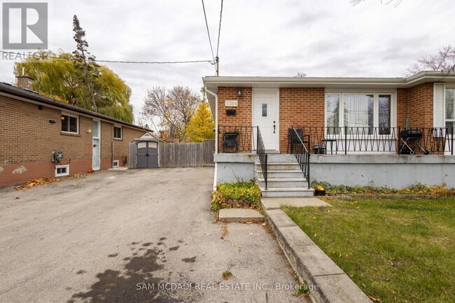 3386 Fellmore Dr in Mississauga, ON - Building Photo - Building Photo