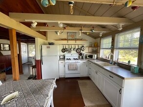 28 Brighton St in Marshfield, MA - Building Photo - Building Photo