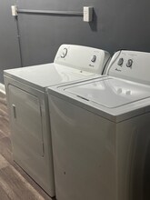 1409 McCulloh St in Baltimore, MD - Foto de edificio - Building Photo