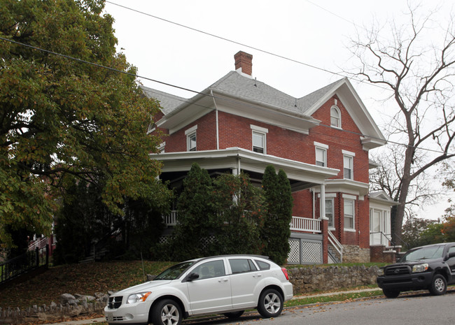 436 Virginia Ave in Hagerstown, MD - Foto de edificio - Building Photo