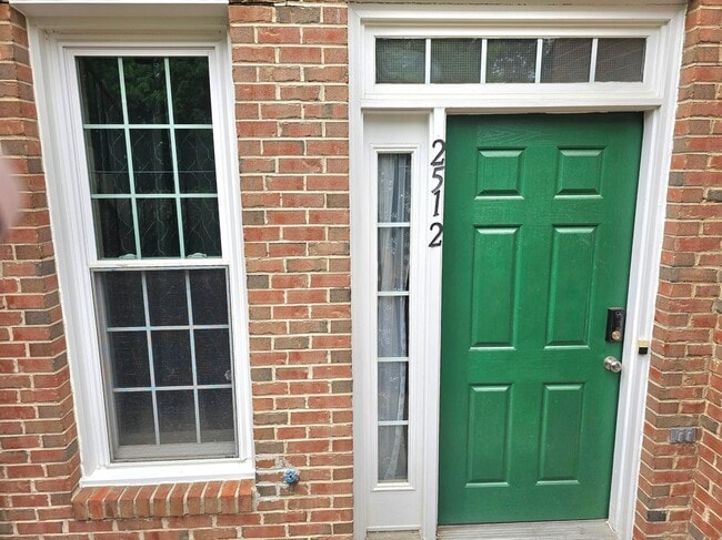 property at 2512 Willow Leaf Ct
