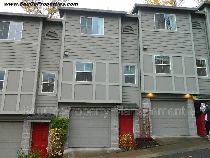 4938 SW 1st Ave in Portland, OR - Building Photo
