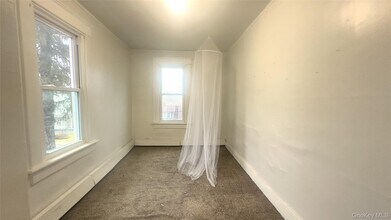 26 Du Bois Ave in Poughkeepsie, NY - Building Photo - Building Photo
