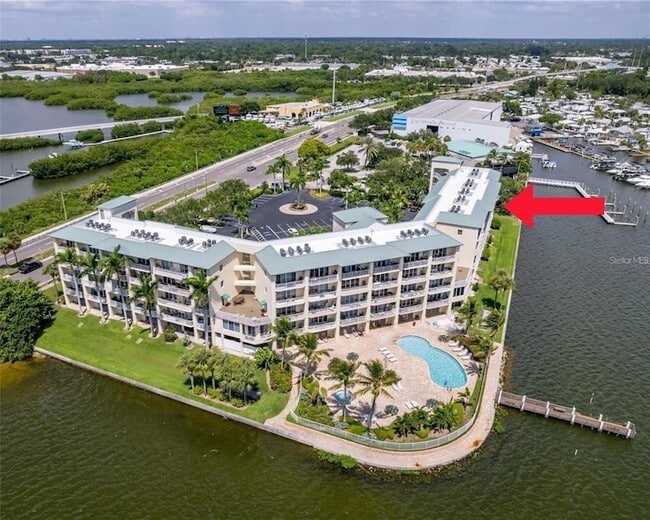 8800 Bay Pines Blvd, Unit 312 in St. Petersburg, FL - Building Photo - Building Photo