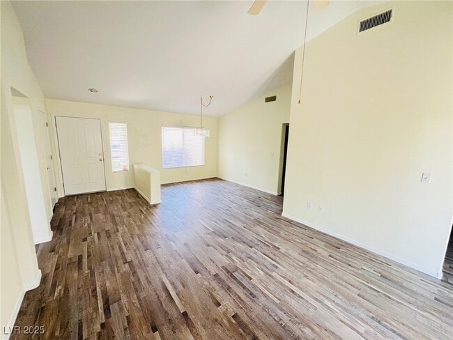 10816 Clear Meadows Dr in Las Vegas, NV - Building Photo - Building Photo