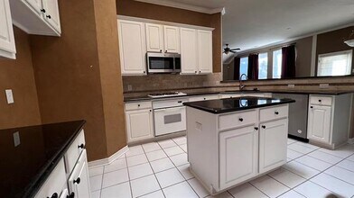 3020 Edwards Dr in Plano, TX - Building Photo - Building Photo