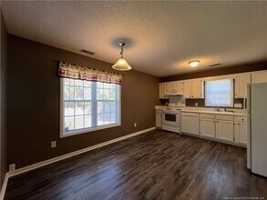 3250 Winesap Rd in Hope Mills, NC - Building Photo - Building Photo