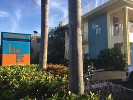 217 SE 20th Ave in Deerfield Beach, FL - Building Photo