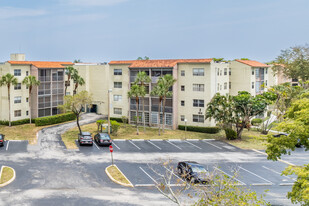 Courtyards of Broward Apartments