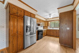 471 Parkside Dr in Hollister, MO - Building Photo - Building Photo