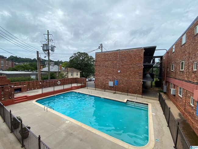 property at 2990 Rhodes Cir S