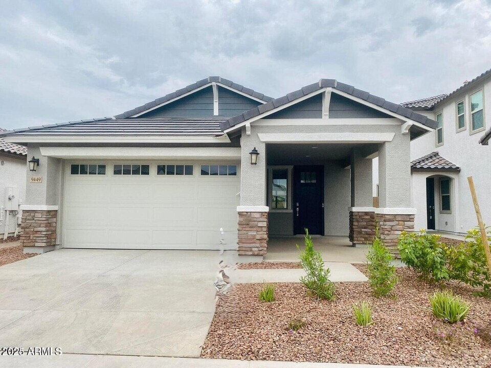 9449 W Roma Ave in Phoenix, AZ - Building Photo