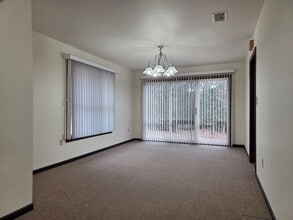 10526 Buena Vista Blvd in Richmond, VA - Building Photo - Building Photo