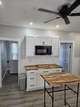 58 Rensselaer Ave, Unit First Floor in Cohoes, NY - Foto de edificio - Building Photo