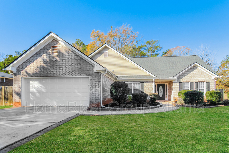 35 Chapman Way in Covington, GA - Building Photo