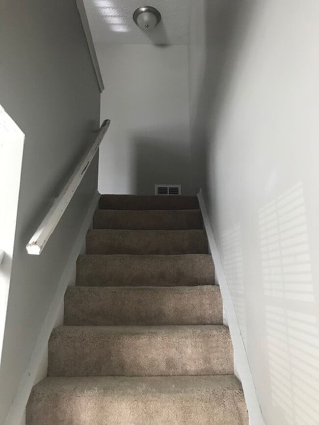 property at 7622 Holly Grove Ct