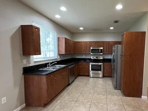 3306 NW 31st Terrace in Lauderdale Lakes, FL - Building Photo - Building Photo