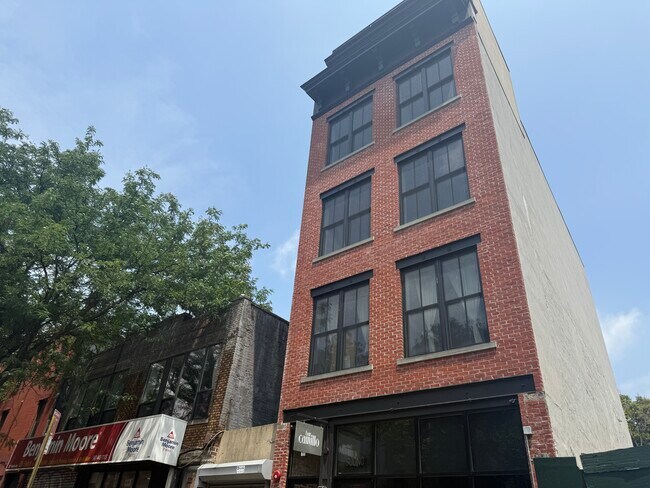 333 Tompkins Avenue
